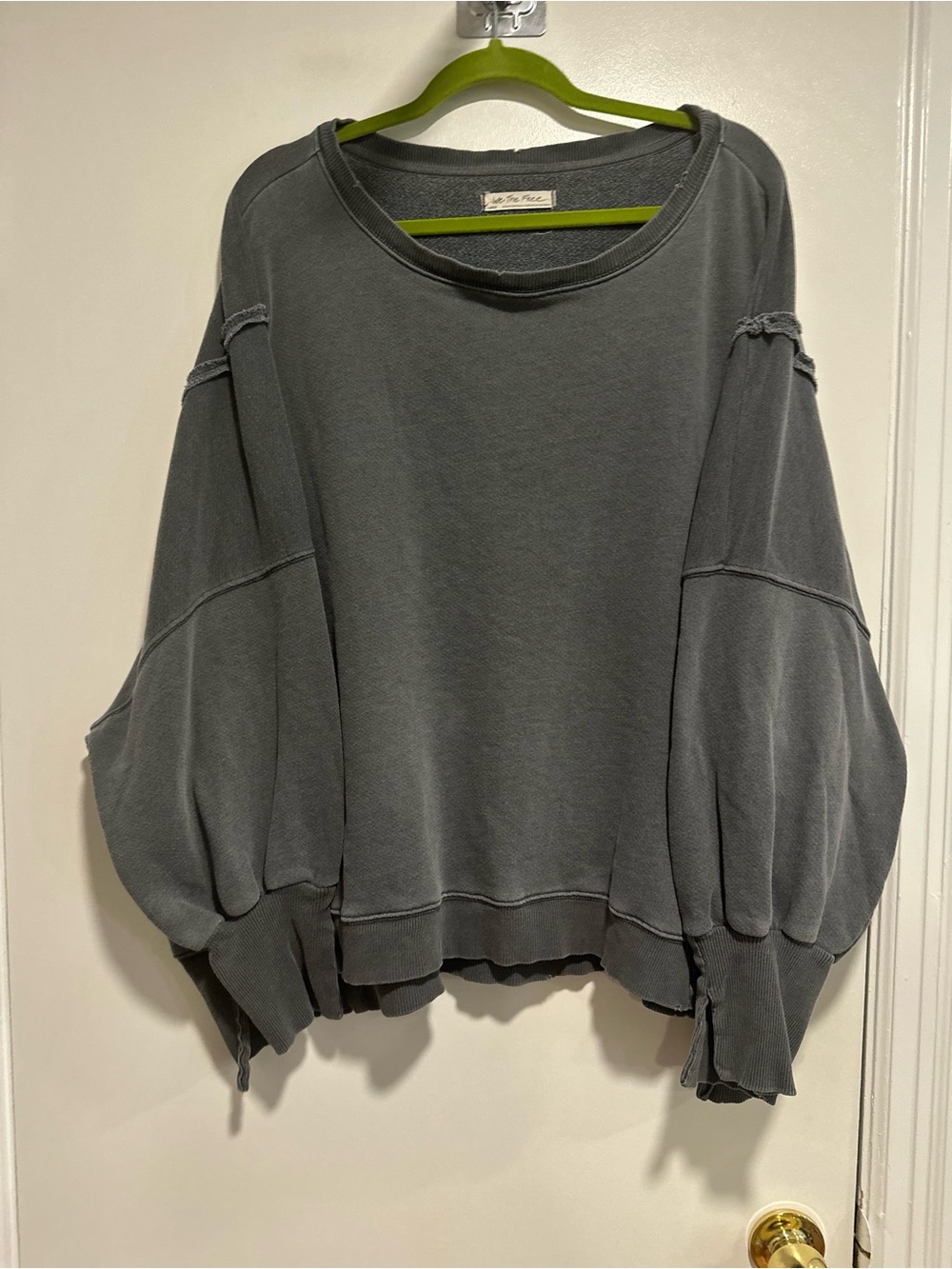 Free People We The Free SzL Gray Camden Sweatshirt Oversized Raw Hem Slouchy Top - Picture 2 of 16